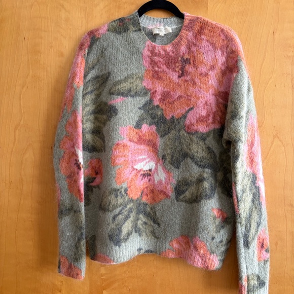 Sezane Sweaters - Sezane Floral Crew Neck Sweater in Pink and Green